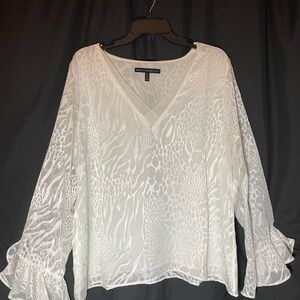 WHT House Black MKT Women’s Shirt XL Ruffled-cuffs Ecru Burnout Style Fabric